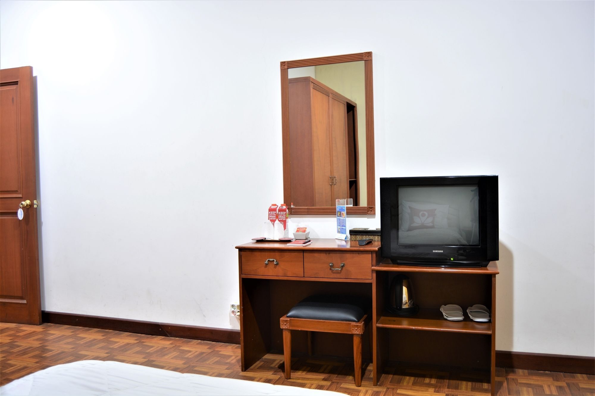 Zen Rooms Basic Cipanas Km.78 Zewnętrze zdjęcie